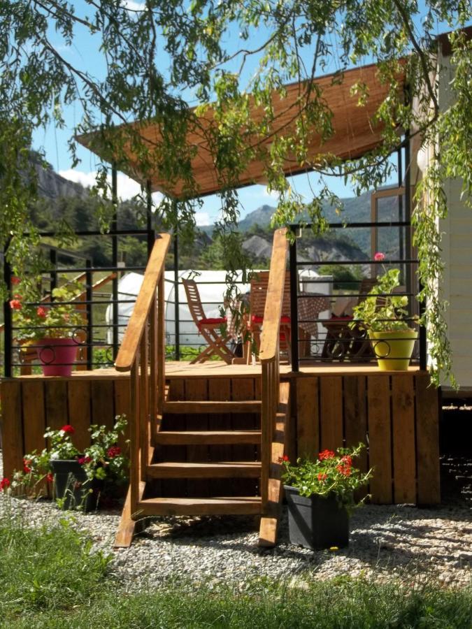 Bungalow Blieux Dış mekan fotoğraf